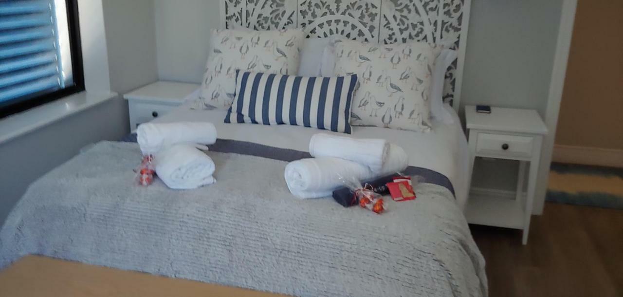 הרמנוס The Sun, Whales & Waves - Seafront Apartment מראה חיצוני תמונה